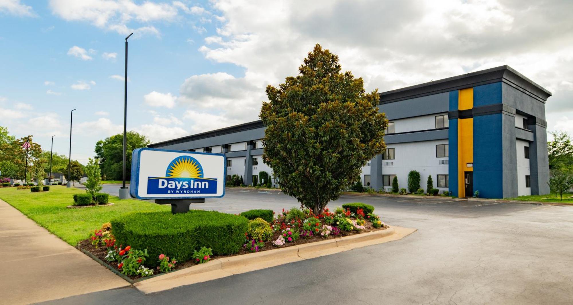 Days Inn By Wyndham Fort Smith Exteriör bild